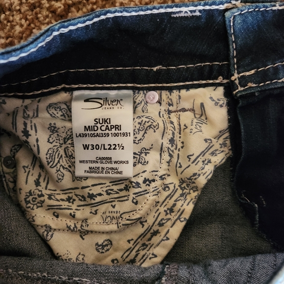 Silver Suki Fluid Mid Capri Jeans Denim Dark Blue Stone Wash - Picture 7 of 7